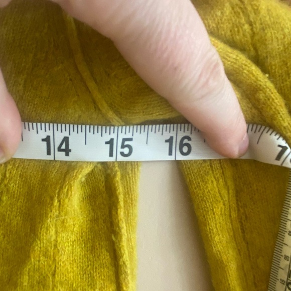 100% Cashmere Free People Mustard Button-Up Cropped Cardigan - Picture 7 of 8